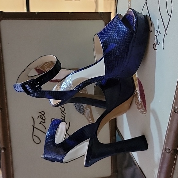 Sz 7med Retro Python Platform Heels - Picture 8 of 16